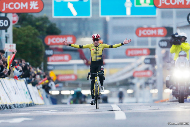ヴィンゲゴーがかつてのエース、ログリッチをふるい落として初優勝｜ツール・ド・フランス さいたまクリテリウム：レビュー