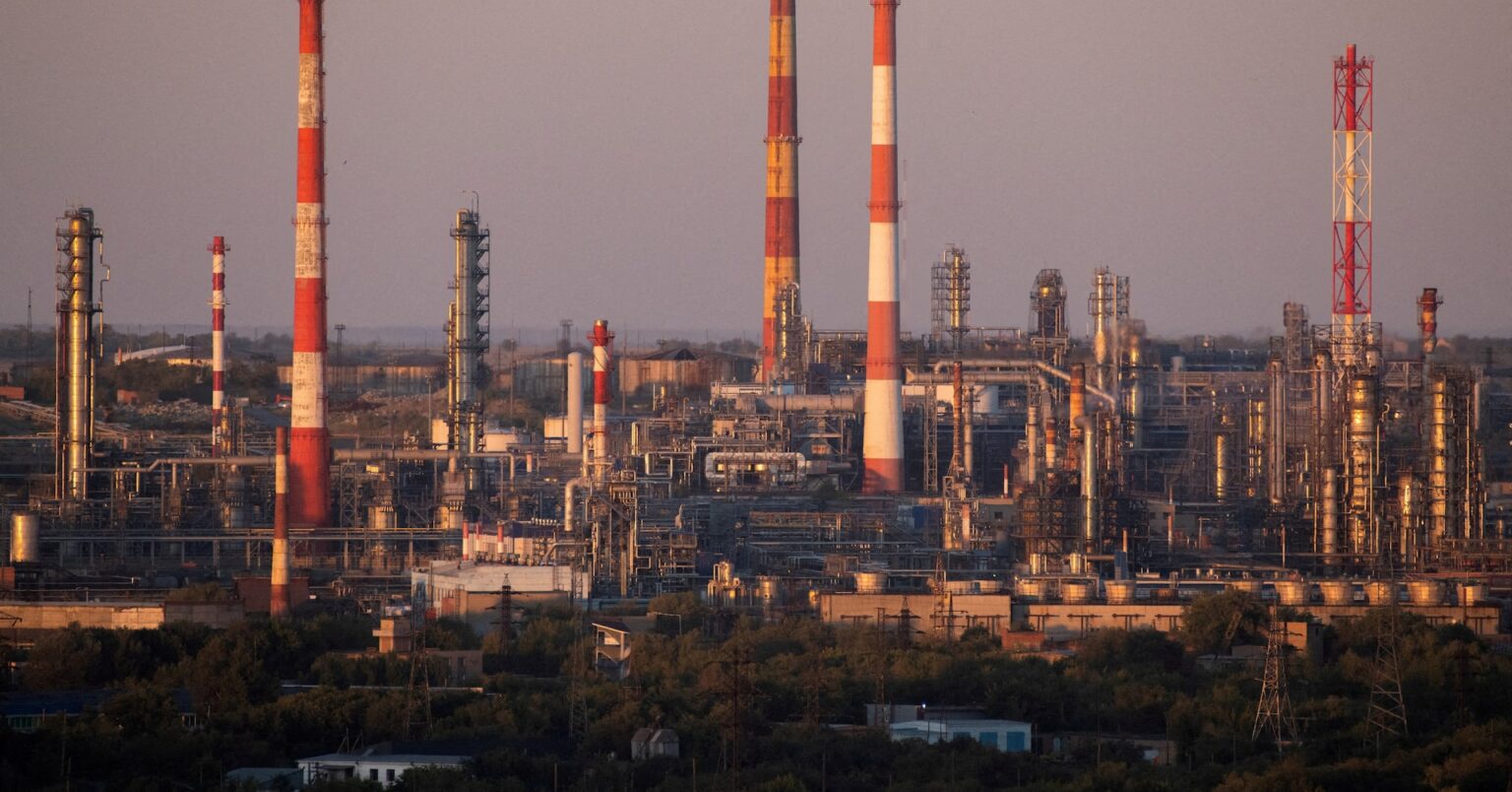 ロシアの石油輸出収入、10月も減少＝ＩＥＡ | ロイター