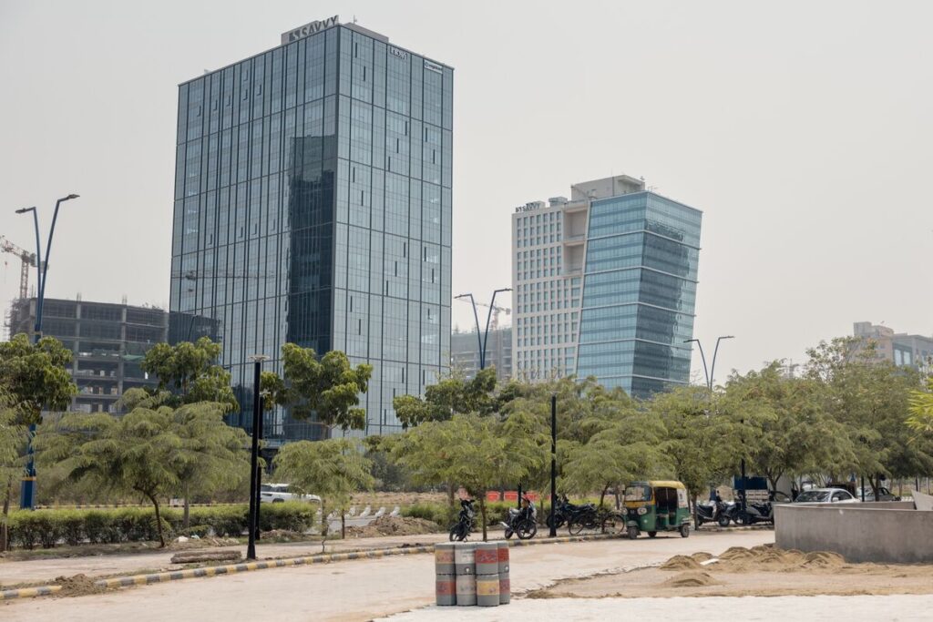 MUFGとHSBC、GIFTシティーで存在感－アジア金融ハブ争いに挑むインド - Bloomberg