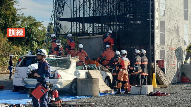 茨城県で「大規模災害訓練」開催 “大雨と大地震の連続発生”の対応確認　1都10県の消防・警察・自衛隊など参加