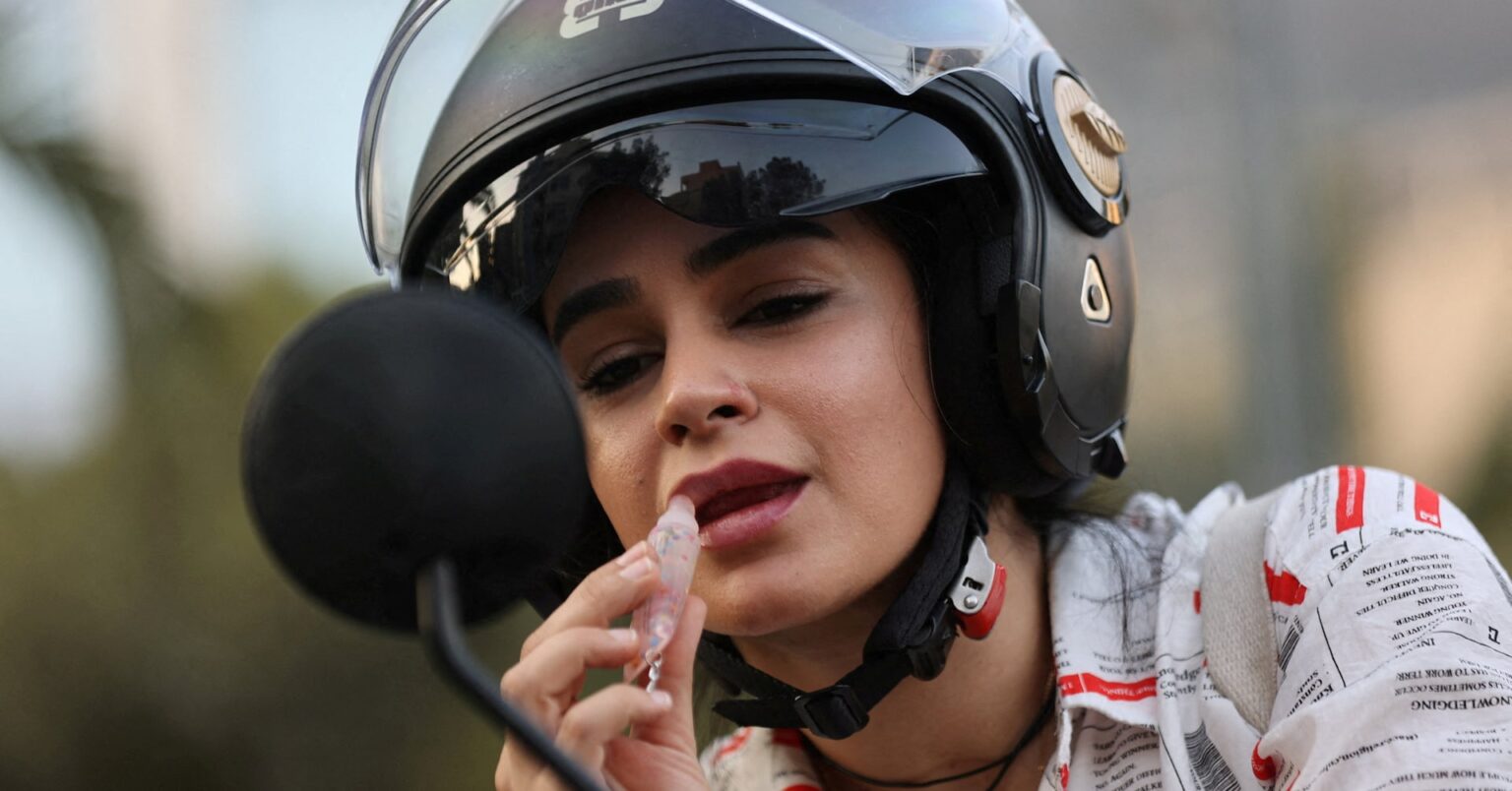 焦点：社会の「自由化」進むイラン、水面下で反体制派への弾圧強化 | ロイター