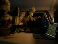 ウクライナが迎撃ドローン量産へ…ドローン同士の戦いが本格化 | Business Insider Japan