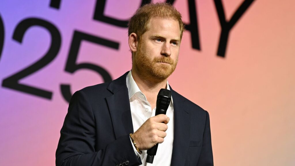 ヘンリー王子、カナダ訪問を巡りイギリス王室側と行き違い | Vogue Japan ヘンリー王子、カナダ訪問を巡りイギリス王室側と行き違い | Vogue Japan