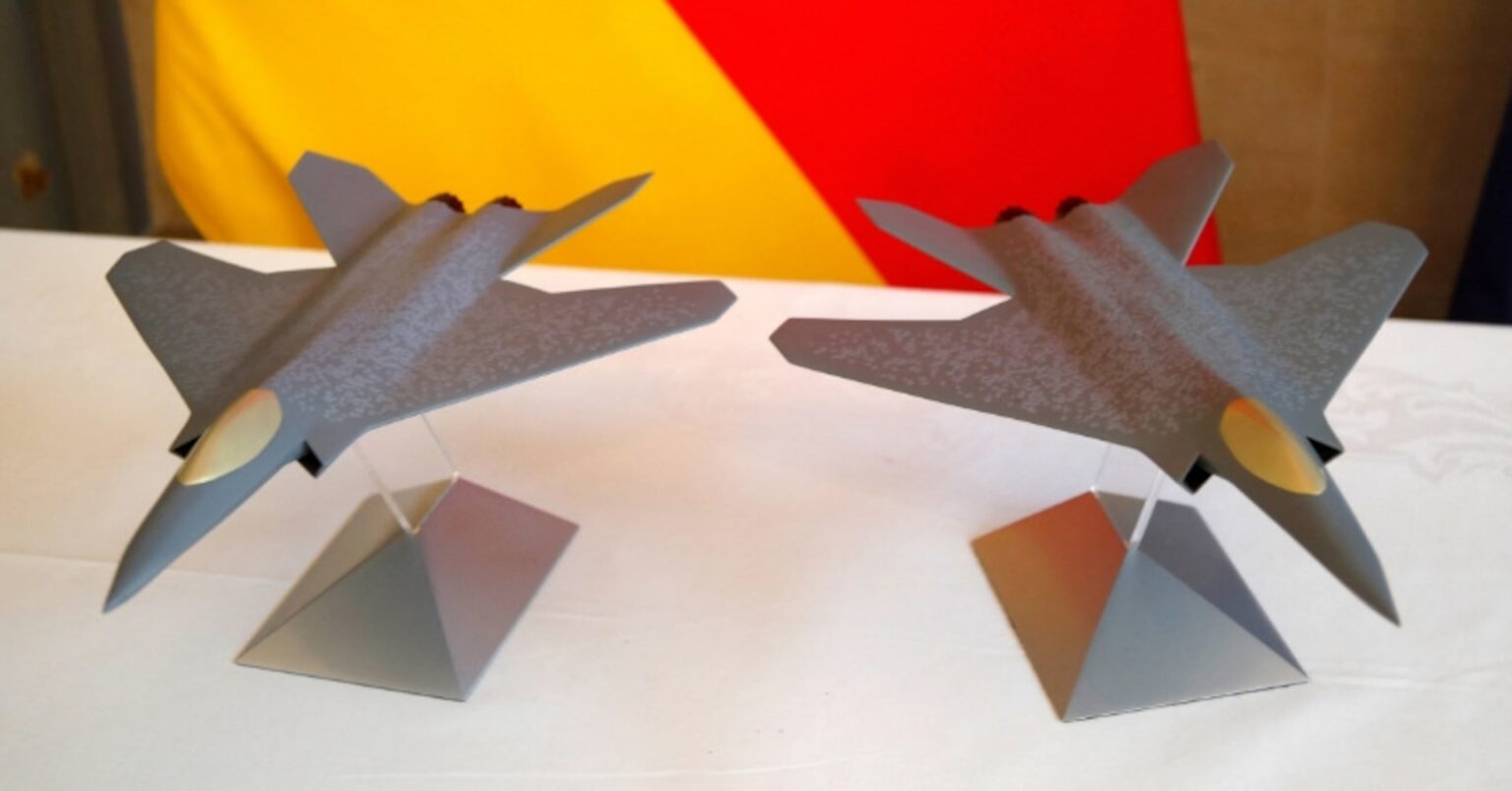 独仏両国、次世代戦闘機の共同開発中止に向けて協議＝ＦＴ | ロイター