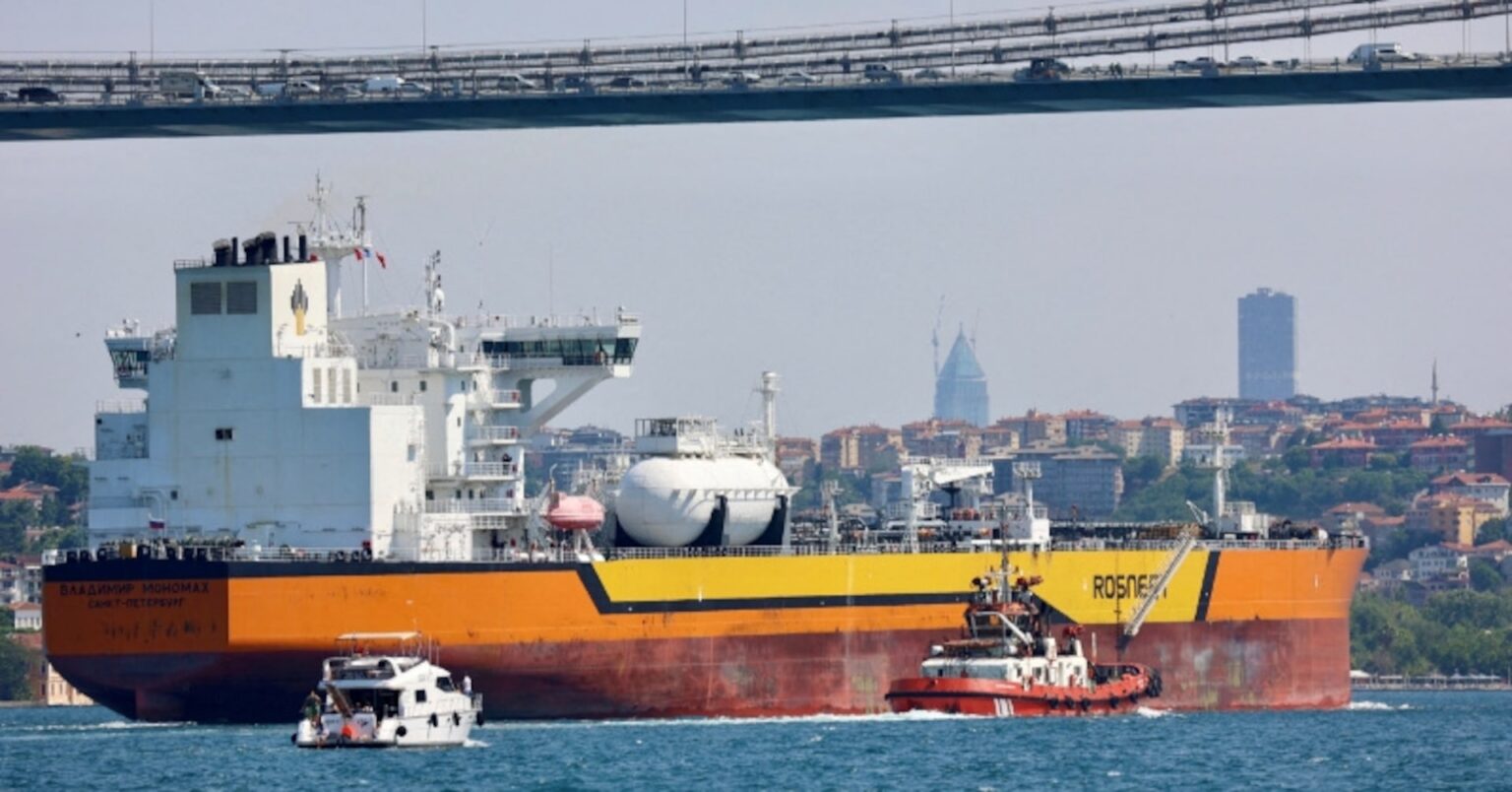 石油大手2社への制裁でロシアは既に減収＝米財務省 | ロイター