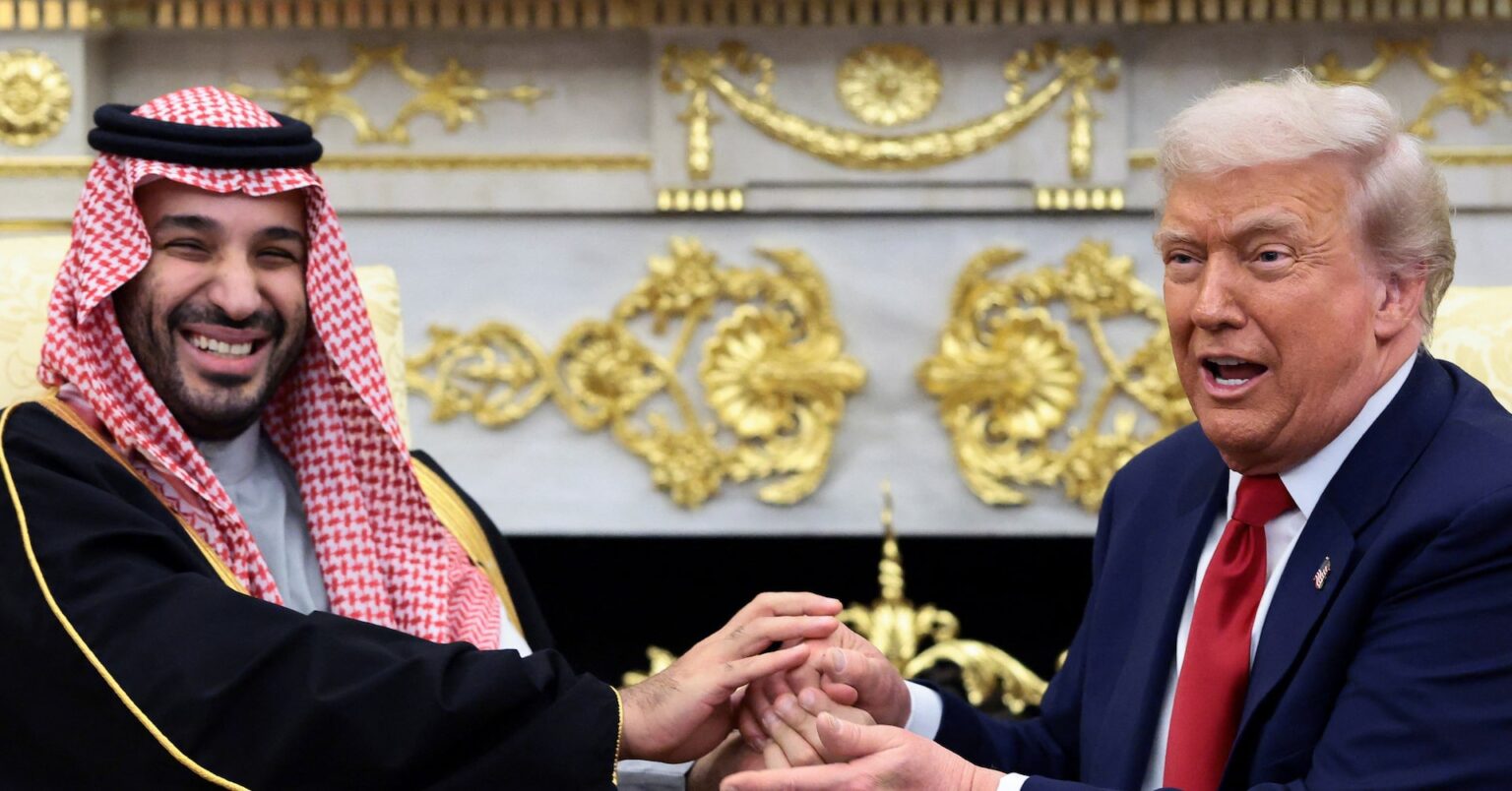 サウジ、6000億ドルの対米投資に合意 1兆ドルに増額も=トランプ氏 | ロイター サウジ、6000億ドルの対米投資に合意 1兆ドルに増額も=トランプ氏 | ロイター