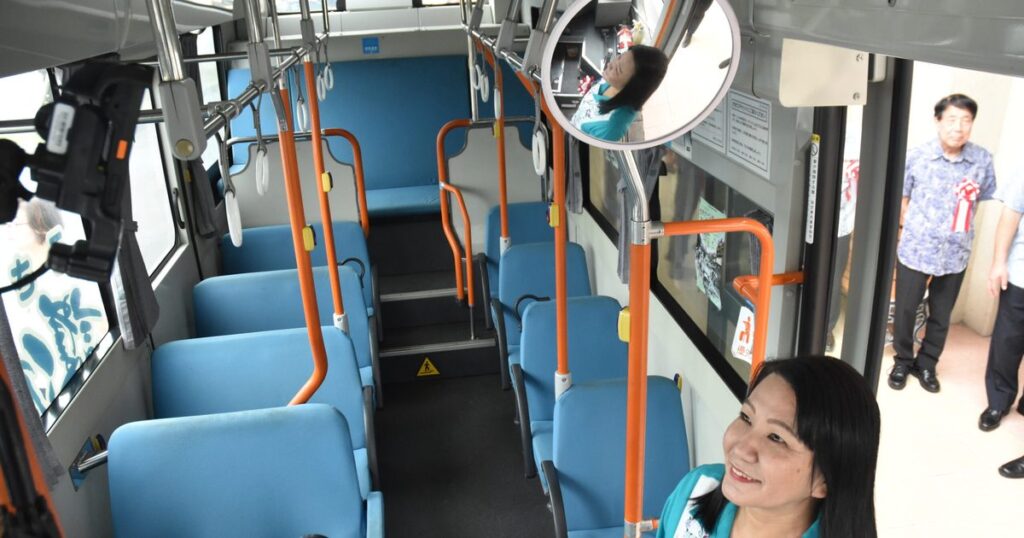 中城の護佐丸バス「顔パス」決済　沖縄県内初、事前登録で現金不要