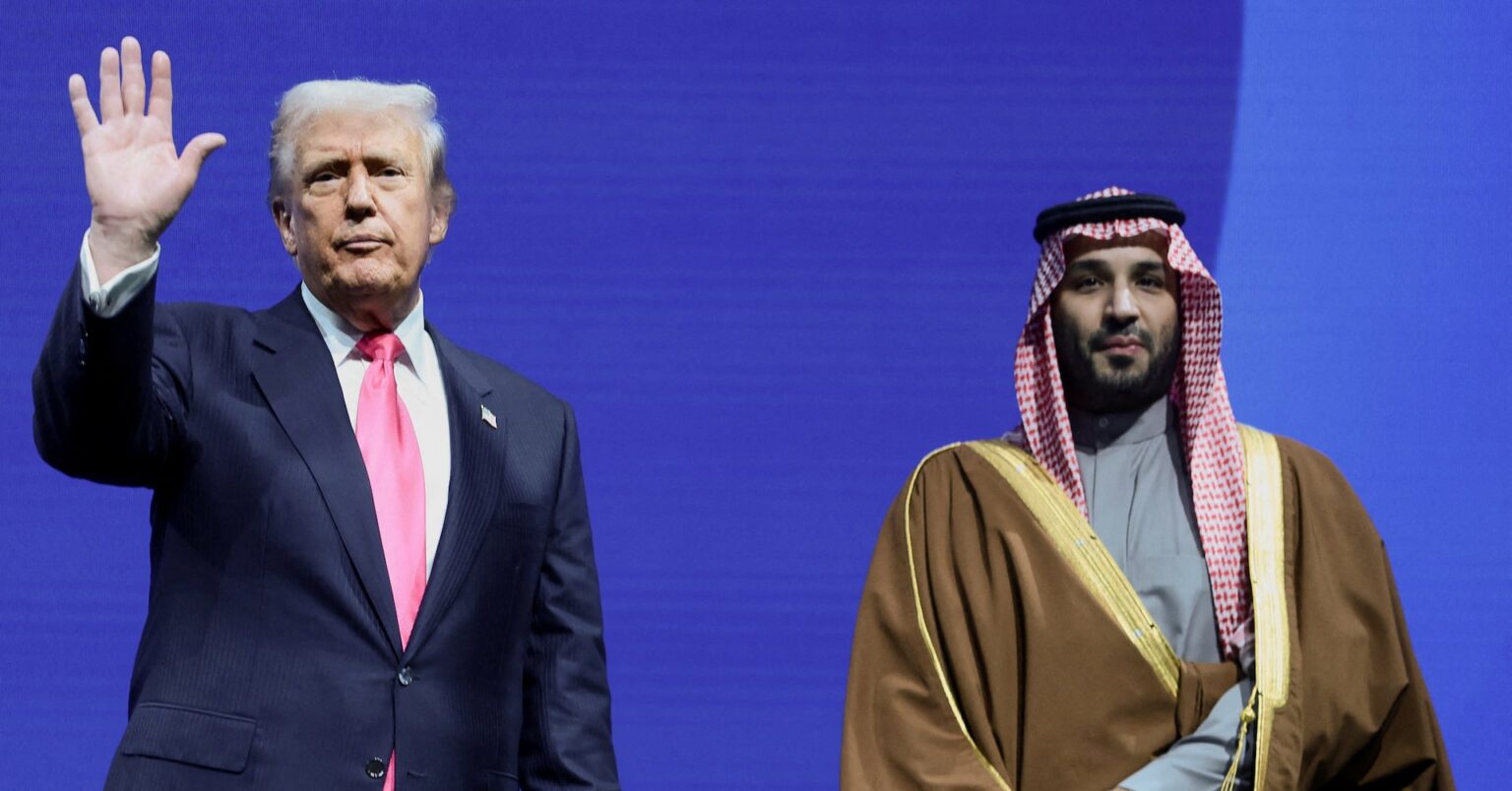 アングル：サウジ皇太子擁護のトランプ氏、米の伝統的な人権政策転換 | ロイター