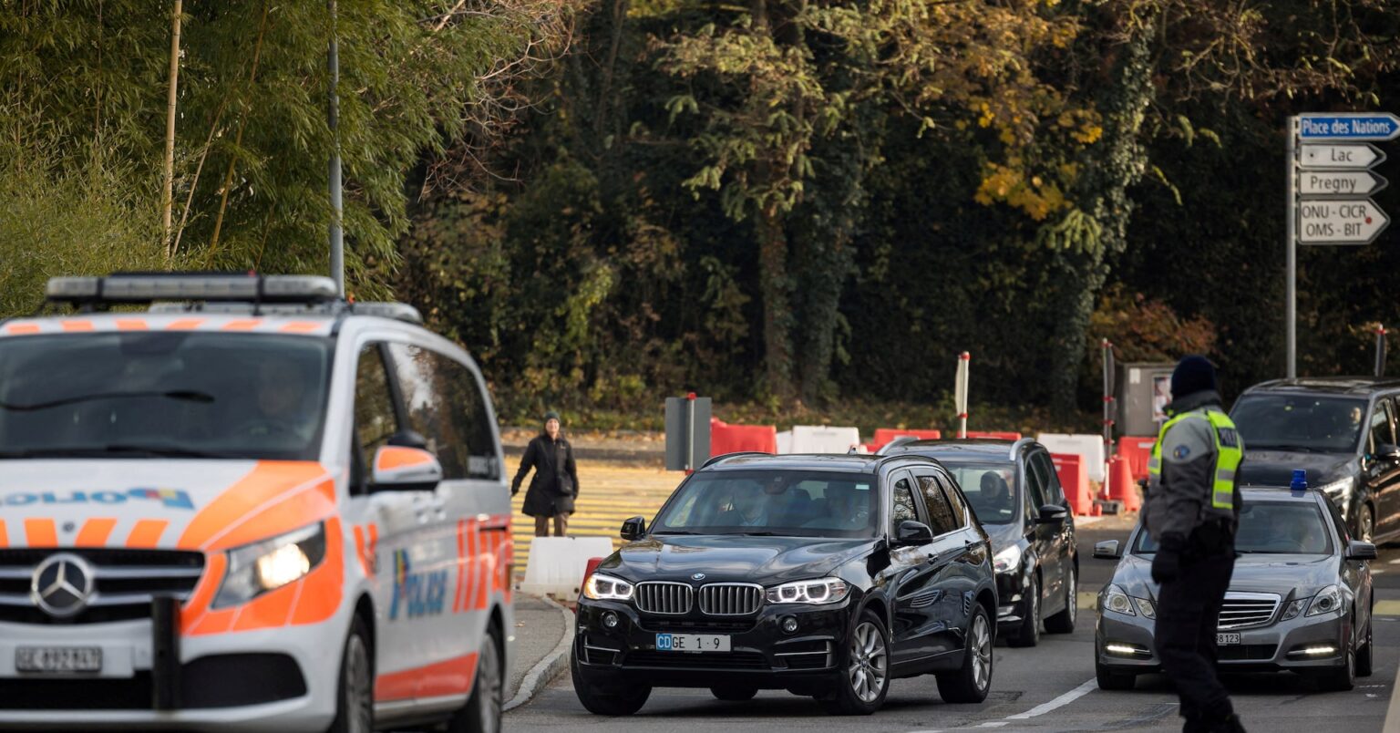 米長官らスイス到着、ウクライナ和平案協議へ　欧州も独自案策定か | ロイター