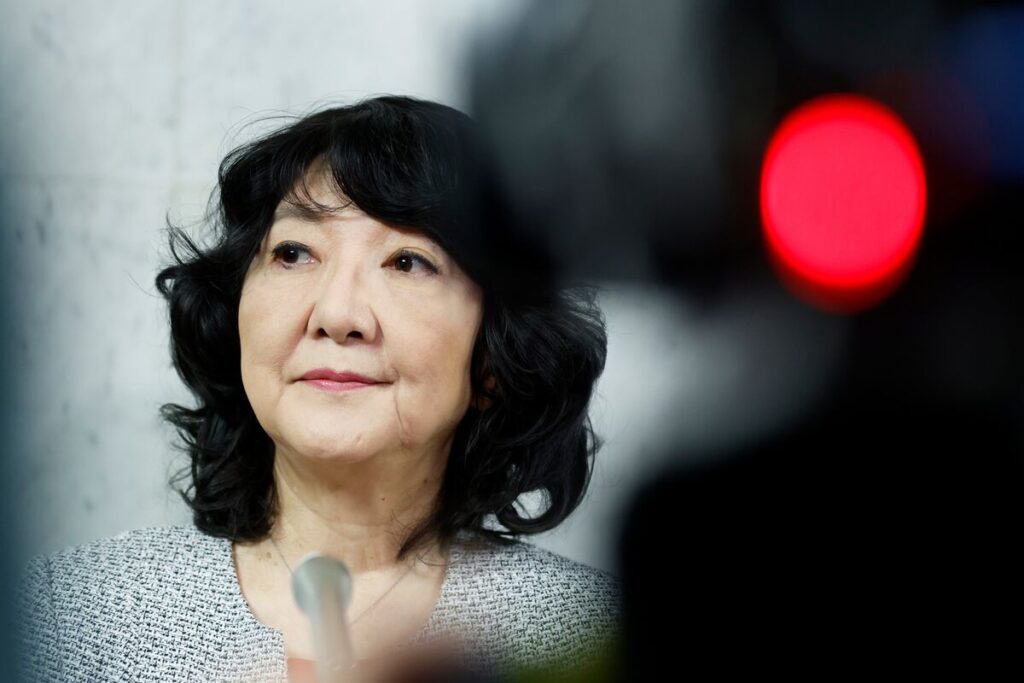 政府支出効率化「日本版DOGE」設置、租特や補助金見直し－片山財務相 - Bloomberg