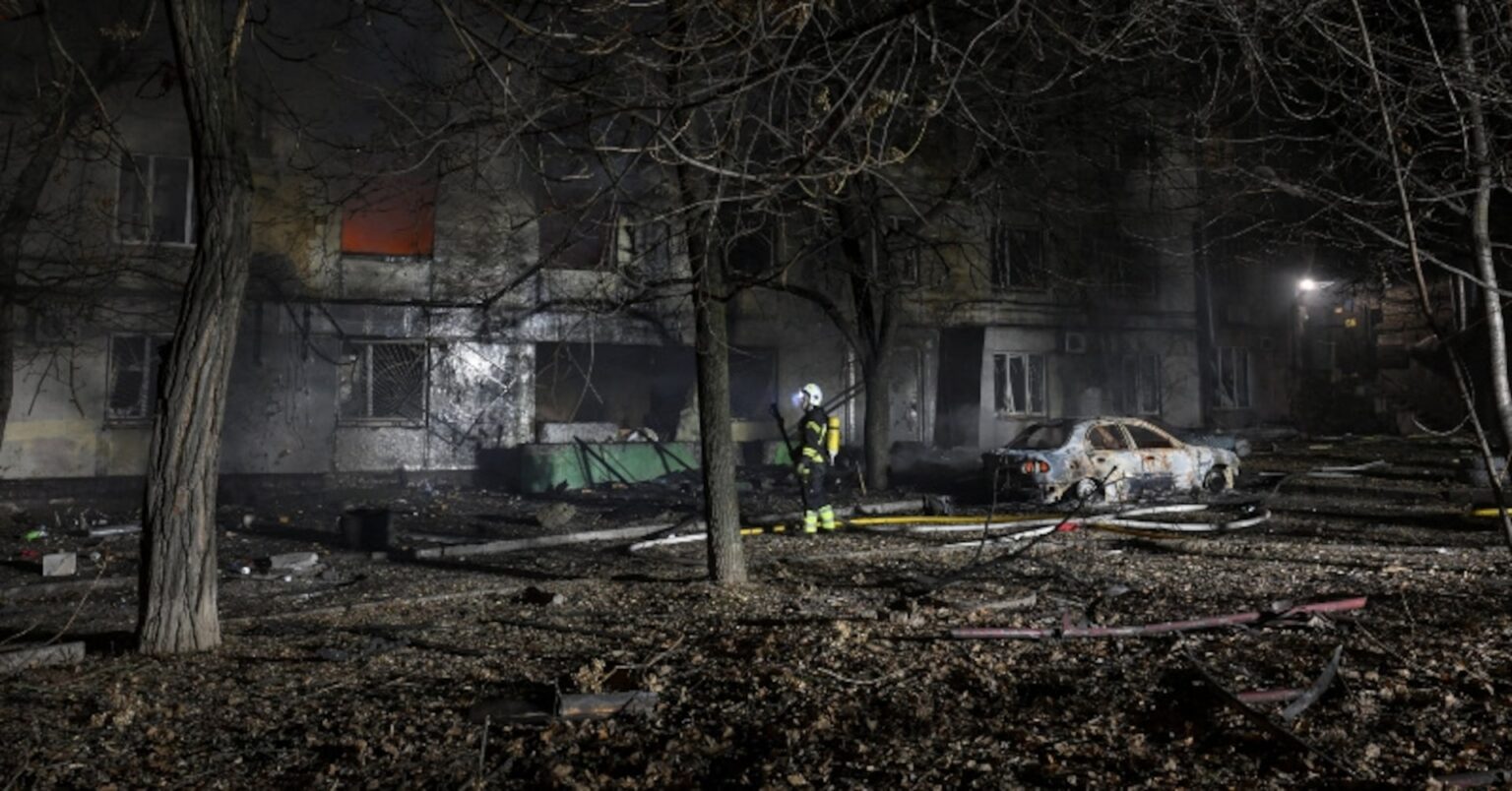 ウクライナ南東部ザポリージャで19人負傷、ロシアが無人機攻撃 | ロイター