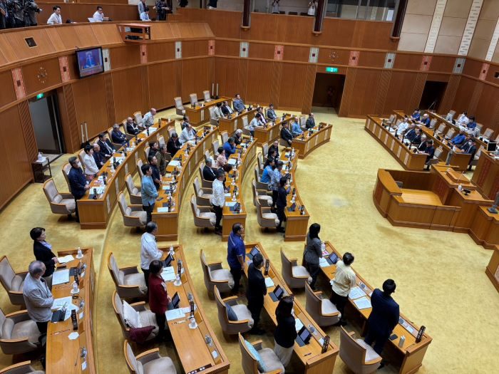 沖縄県議会が決算「不認定」　ワシントン事務所費用、自公が反対