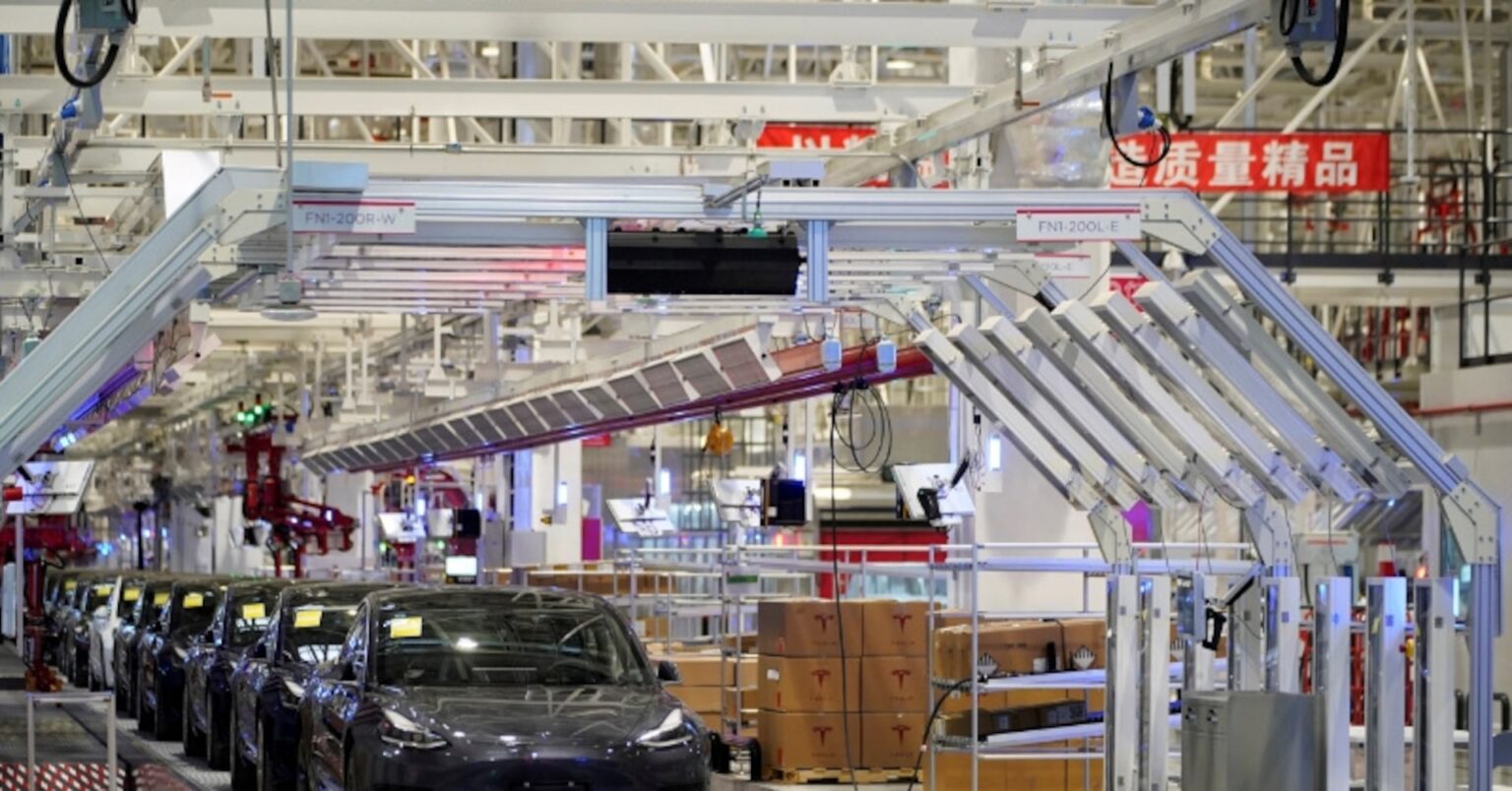 テスラ、「中国サプライヤー重視」 米での排除報道を否定 | ロイター テスラ、「中国サプライヤー重視」 米での排除報道を否定 | ロイター