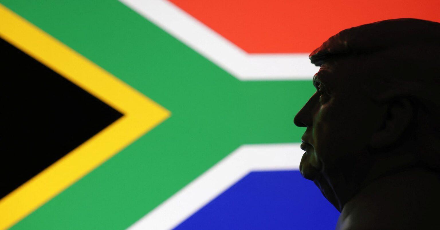 来年のＧ２０サミット、南ア招待しないとトランプ氏　対立深まる | ロイター