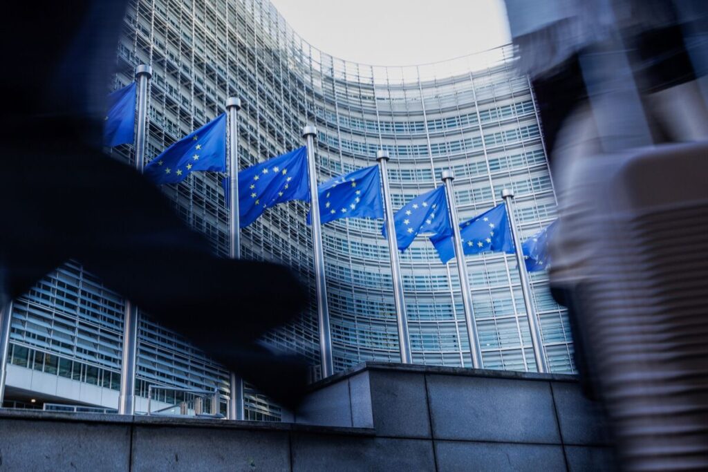 EU金融業界に揺らぎ－欧州委、ESGルールの大幅見直し案を公表 - Bloomberg