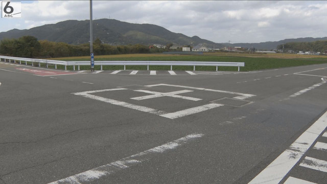 車同士が衝突　「子どもが車外に」　４歳女児死亡　普通車運転の７８歳男を逮捕　チャイルドシートの有無は「捜査中」　和歌山