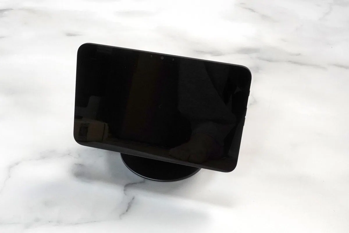 Amazon Echo Show 8(2025) ¥34,980 Amazon Echo Show 8 & 11 (2025年発売) 用】角度調整スタンド(グラファイト) ¥4,980