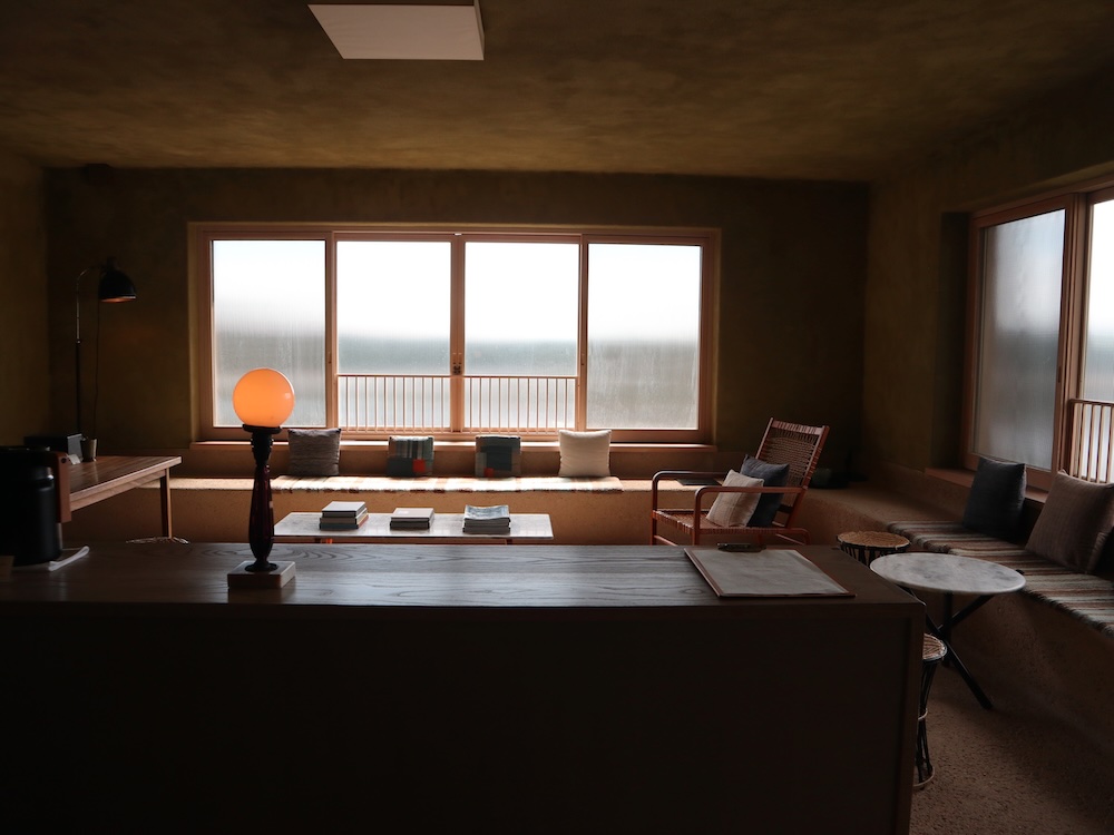 尾道〈LOG〉ライブラリー