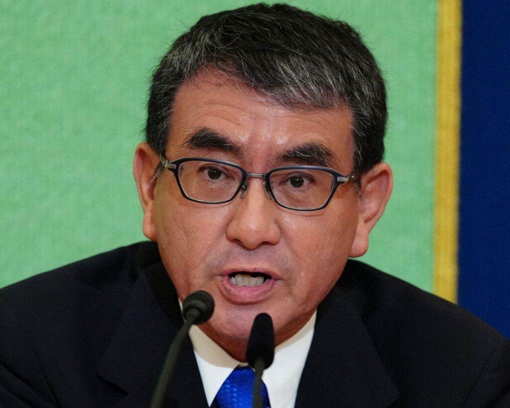 河野太郎氏 ガソリン暫定税率廃止に複雑「フェラーリやポルシェのガソリンを下げる必要は…」（スポニチアネックス） - Yahoo!ニュース