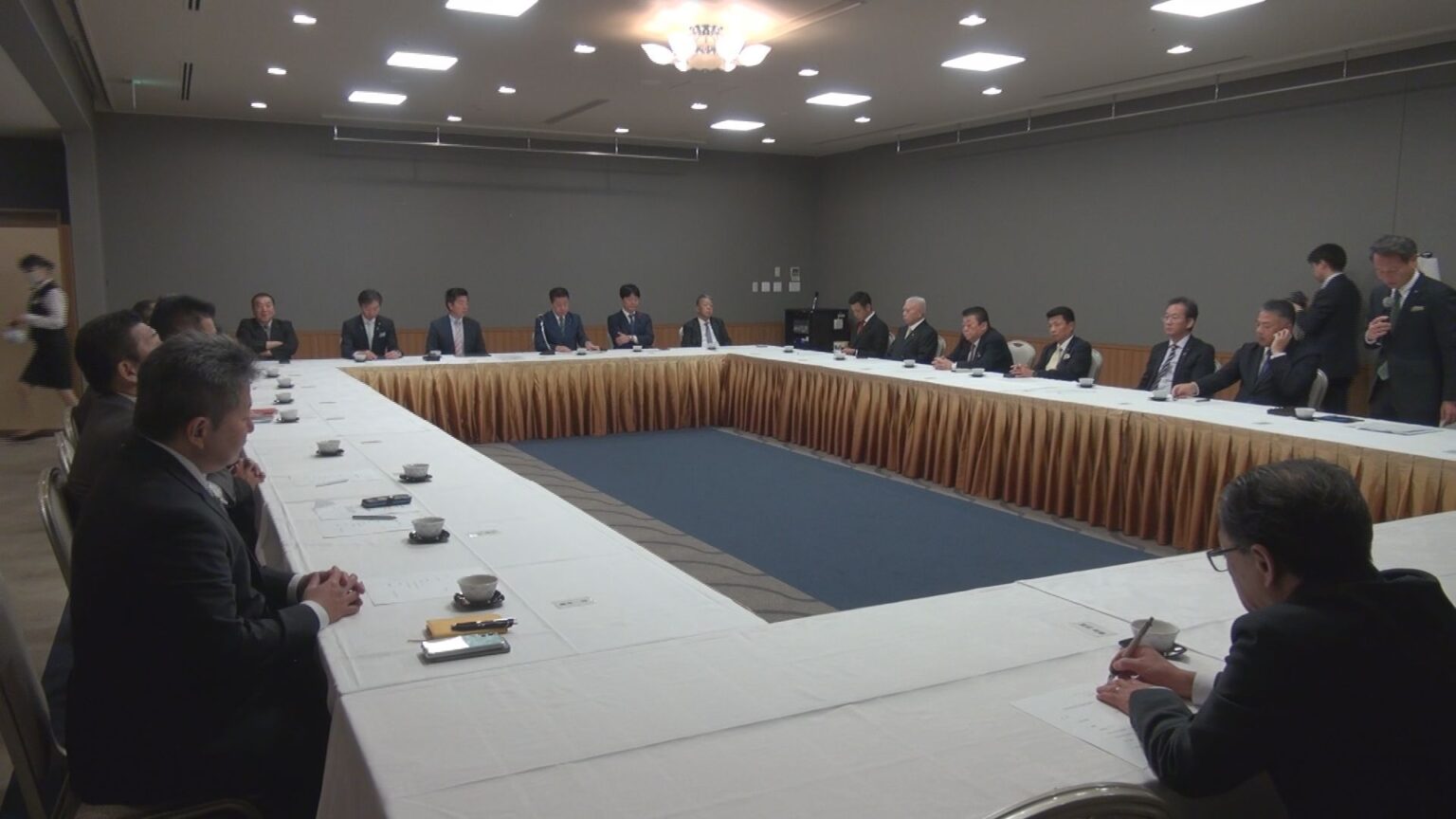 来年春の金沢市長選挙 県議が出馬検討も自民党金沢支部は現職村山市長の推薦決定　知事選も現職・馳知事を推薦へ（MRO北陸放送） - Yahoo!ニュース