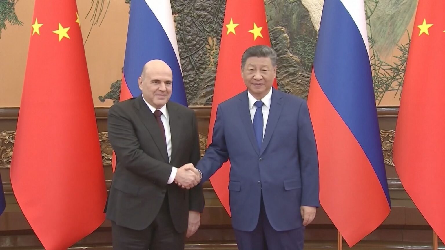 習近平国家主席がロシア首相と会談　エネルギー分野での協力強化を確認　トランプ政権がロシアの石油購入問題視する中（TBS NEWS DIG Powered by JNN）