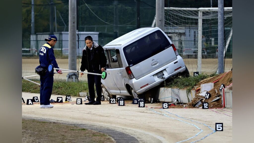 埼玉栄高での軽横転死亡事故、運転していた１７歳生徒を書類送検 - 読売新聞オンライン