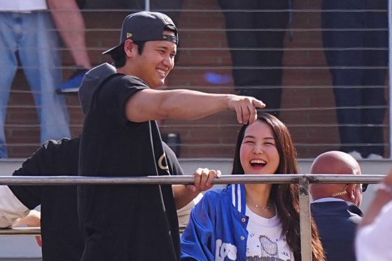 大谷翔平＆真美子夫妻が持っていた"日本製品"　スポンサー企業が発見＆歓喜「効果は絶大」 | Full-Count