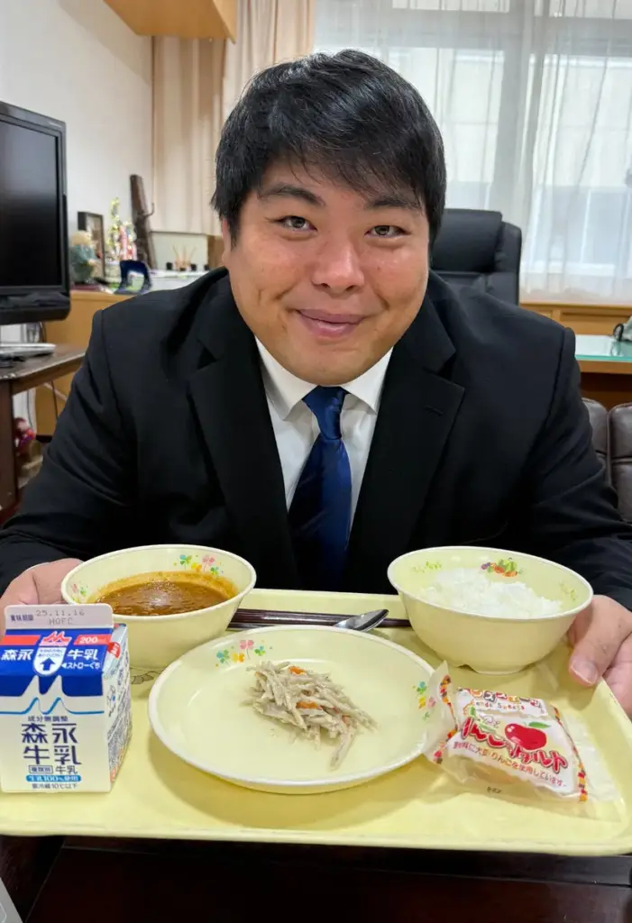 【記事全文】奈良市議へずまりゅう氏　小学校給食調査へ　報告写真に騒然「えっ？」「さすがに少ない」「この物価高で」 - スポニチ Sponichi Annex 社会