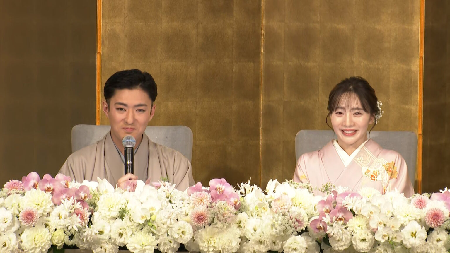 金屏風の前で婚約指輪披露も！中村橋之助さんと元乃木坂46能條愛未さんが婚約会見「幸せです！」プロポーズはハワイのレストランで（FNNプライムオンライン（フジテレビ系）） - Yahoo!ニュース