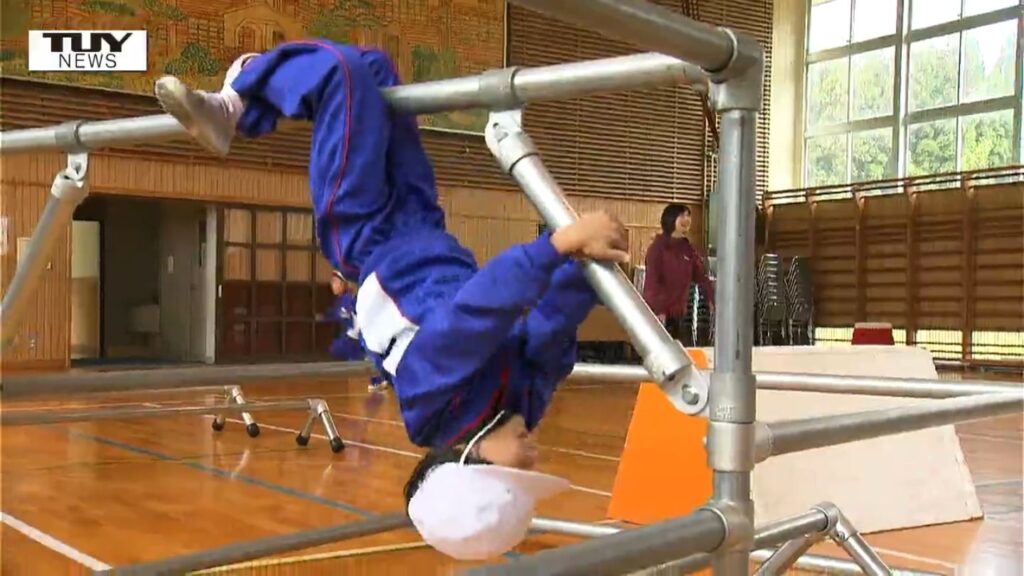 フランス発祥のスポーツ "パルクール" とは? 小学生が自由な発想で障害物を乗り越える!（山形・大石田町）（テレビユー山形） - Yahoo!ニュース