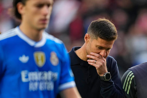 引き分けとなったラヨ・バリェカノ戦でのレアル・マドリードのシャビ・アロンソ監督（AP）