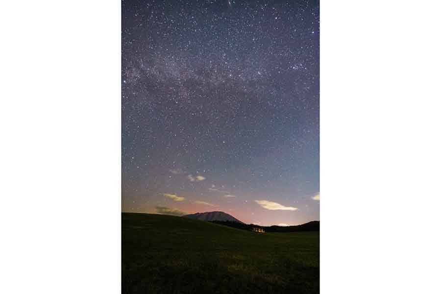 DAIHINAさんが撮影した岩手県で見た低緯度オーロラ【写真提供：DAIHINA（@DAIHINA0308）さん】