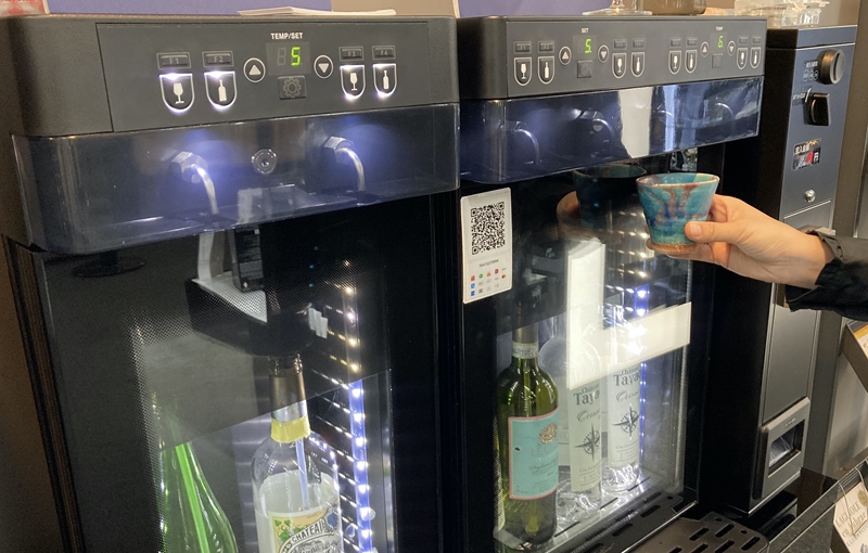 滋賀の地酒をコイン式サーバーで楽しんで　大津駅直結「THE CALENDAR」に魅惑の新スポット　11/29オープン | 旅とお出かけ 鉄道チャンネル