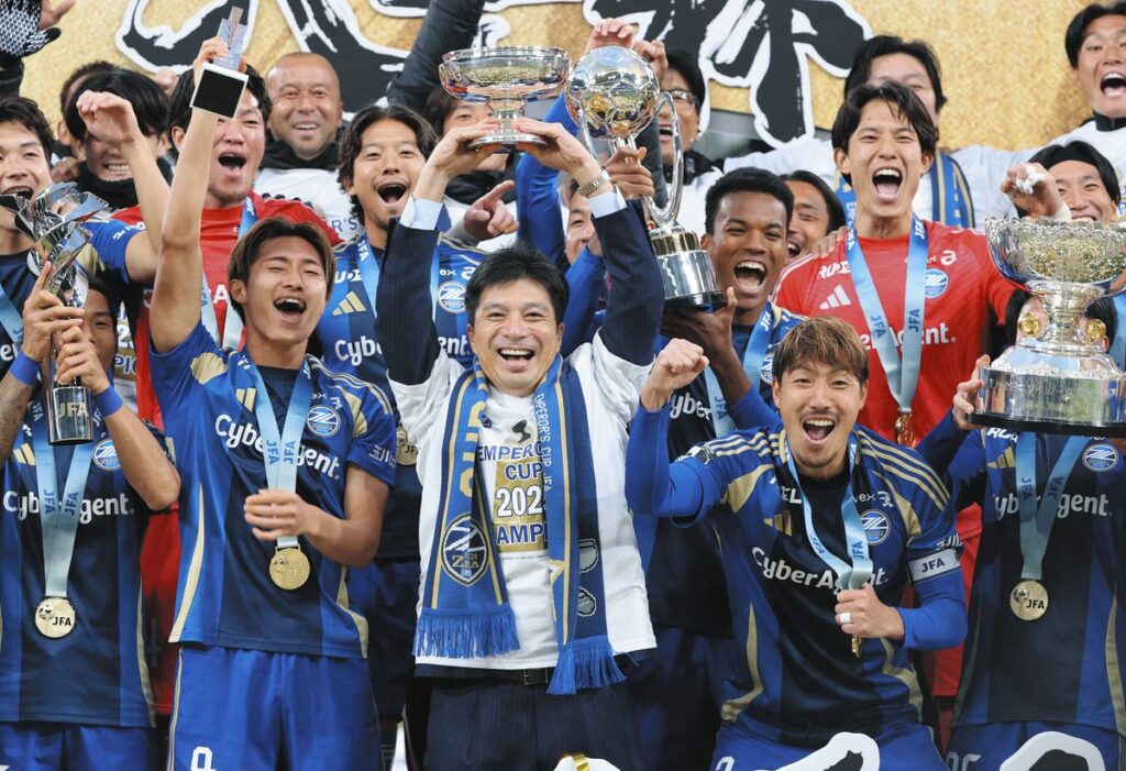 町田・ 藤田晋社長、天皇杯初Vに興奮「もう少し続けたい」とゼルビア社長続投の意思表明 『ACL E初制覇』目標にさらなる補強へ意欲【サッカー】（中日スポーツ） - Yahoo!ニュース