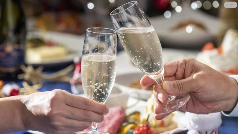 パパ・ヘミングウェイ「Christmas Dinner 2025」2025年12月22日(月)～12月25日(木)期間限定開催☆│さかにゅー