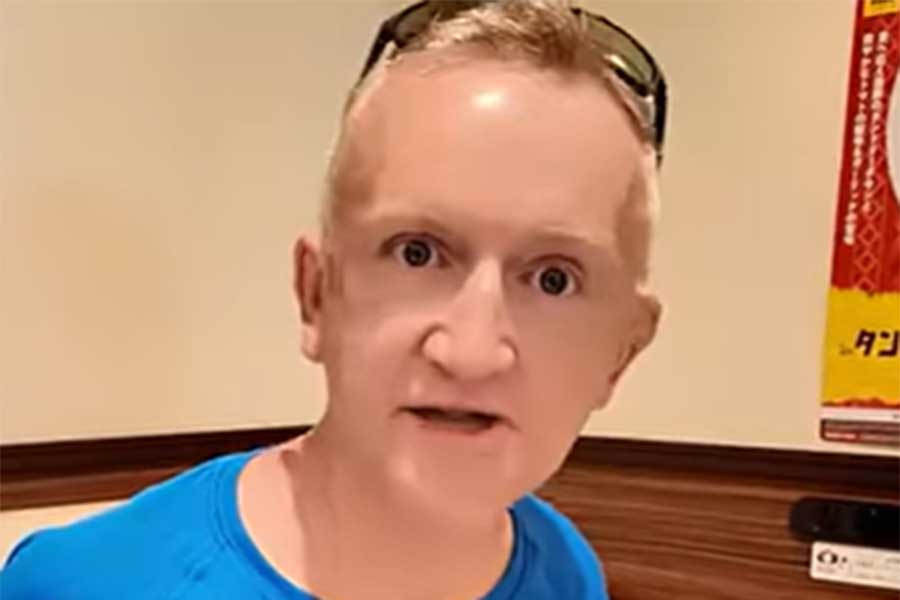 カナダ人の夫・チャールズさん（スクリーンショット）