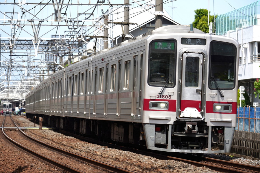東武東上線が激変！ 池袋口から「マルーン帯の電車」撤退へ 新型車両を大量に導入する理由とは | 乗りものニュース