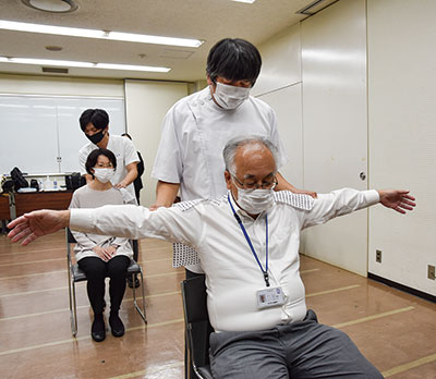 和歌山盲学校生徒が校外実習 | ニュース和歌山
