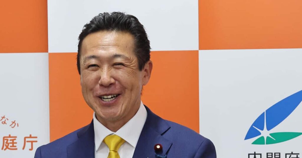 北方領土眺め「外国」の黄川田仁志担当相「寒風吹きすさぶ中」と釈明 官房長官は更迭否定 - 産経ニュース