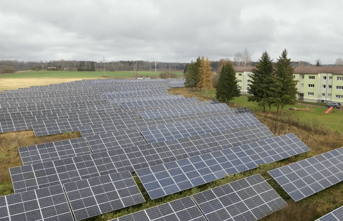 エストニアの多くの地域で、最大手の太陽エネルギー生産会社の無許可活動が問題になっている