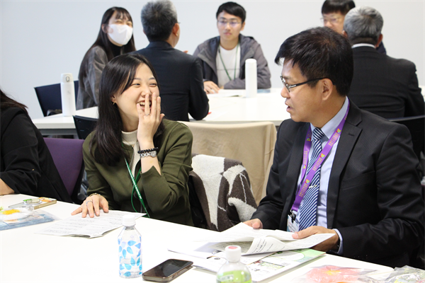 情報交換の様子