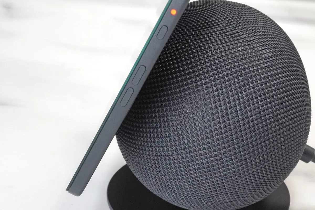 Amazon Echo Show 8（2025） ￥34,980 Amazon Echo Show 8 & 11 (2025年発売) 用】角度調整スタンド（グラファイト） ￥4,980