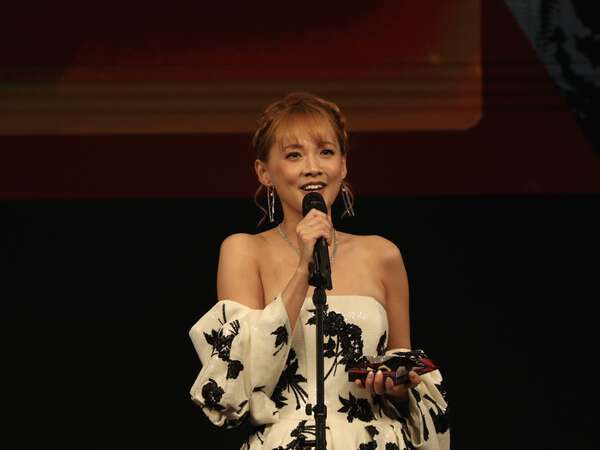 「社会に認められる存在に」白浜観光大使・圧ねぇ、業界初の祭典でソーシャルインパクト賞を受賞【JAPAN LIVER FESTIVAL 2025】|au Webポータル芸能ニュース 「社会に認められる存在に」白浜観光大使・圧ねぇ、業界初の祭典でソーシャルインパクト賞を受賞【JAPAN LIVER FESTIVAL 2025】|au Webポータル芸能ニュース