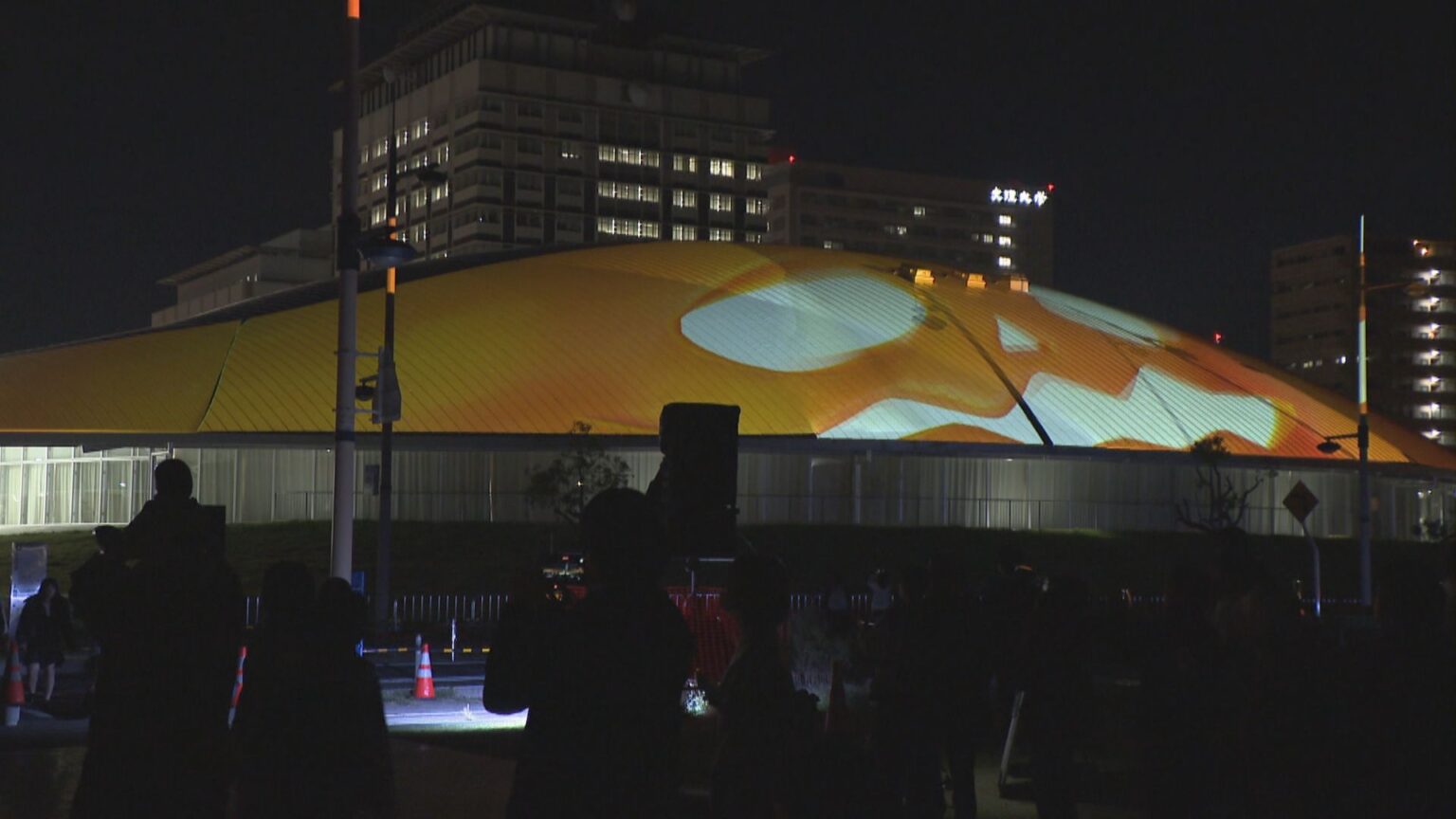 あなぶきアリーナ香川でハロウィンのプロジェクションマッピング　初日は約1.8万人が来場 | KSBニュース | KSB瀬戸内海放送