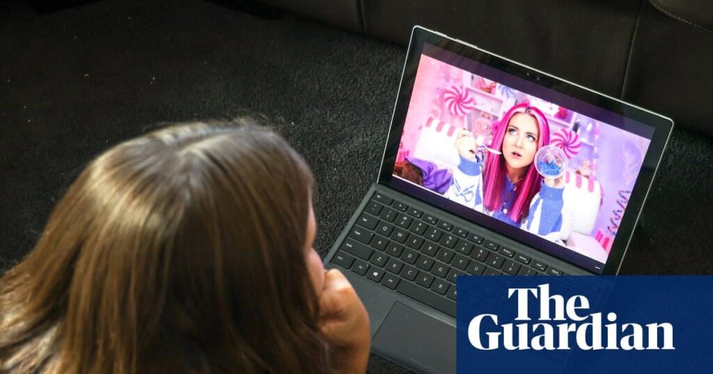 テレタビーズのクリエイターが子供向けの「空の」YouTube 番組について親に警告