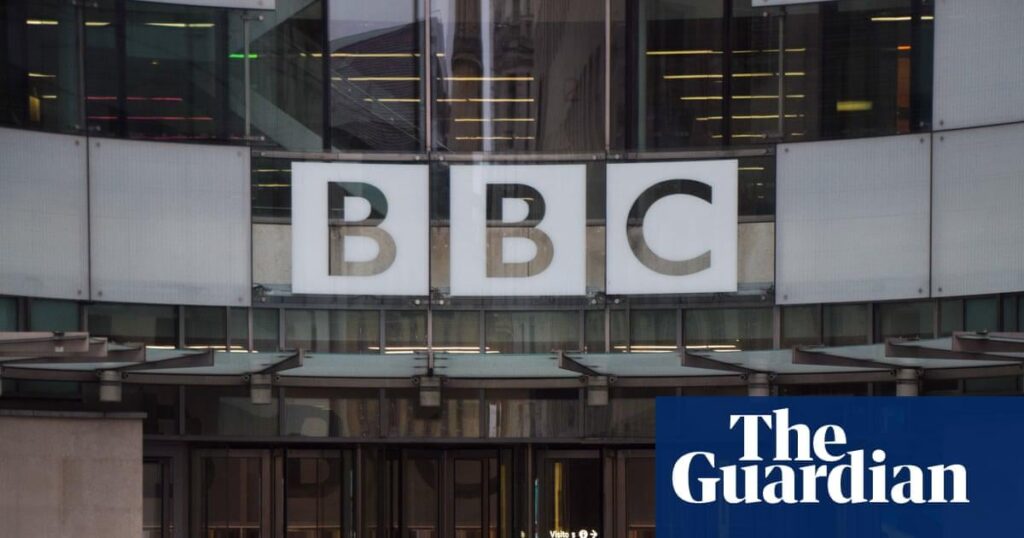 保守党との関係を持つBBC理事が組織的偏見の主張で「責任を主導」したと内部関係者が語る