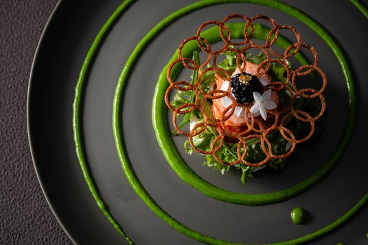 大阪エクセルホテル東急、クリスマス企画『温もりのノエル～Tables for Precious Time～』を発表。高層階のレストランで楽しむ、関西の旬食材を使った特別メニューとイルミネーション - 梅田経済新聞