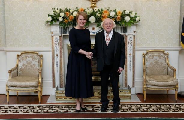 アイルランド語は私が学んだ中で最も難しく、最もやりがいのある言語です - 英国大使
