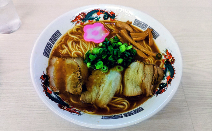 メジャーフィールド「紀の川」でバスフィッシング堪能【和歌山】50cm級バスを狙い撃つ！