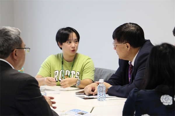 情報交換の様子